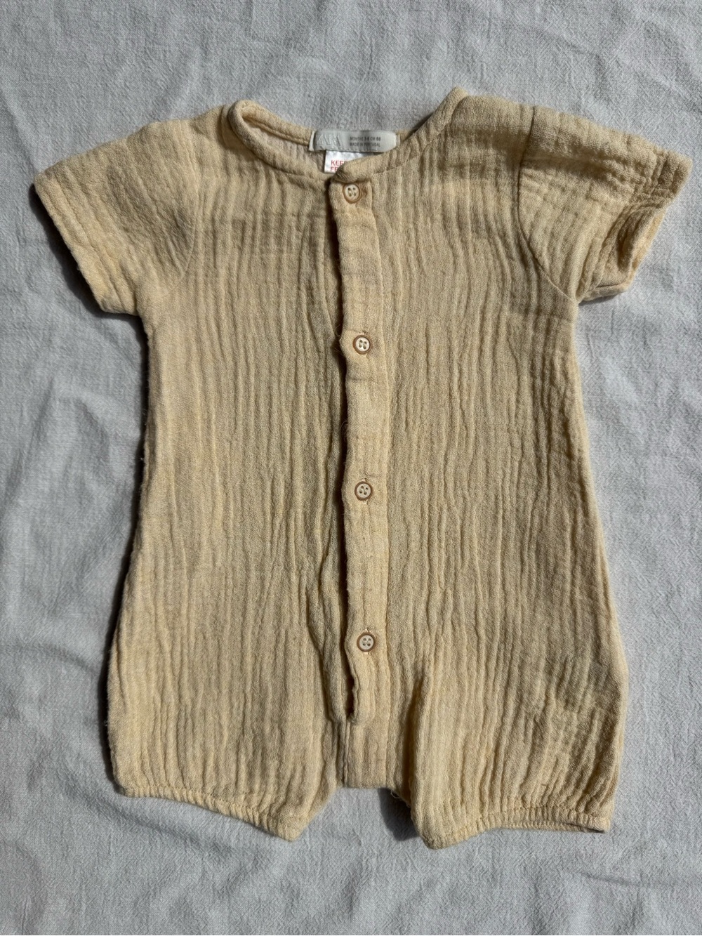 Zara Pale Yellow Romper size 3-6m